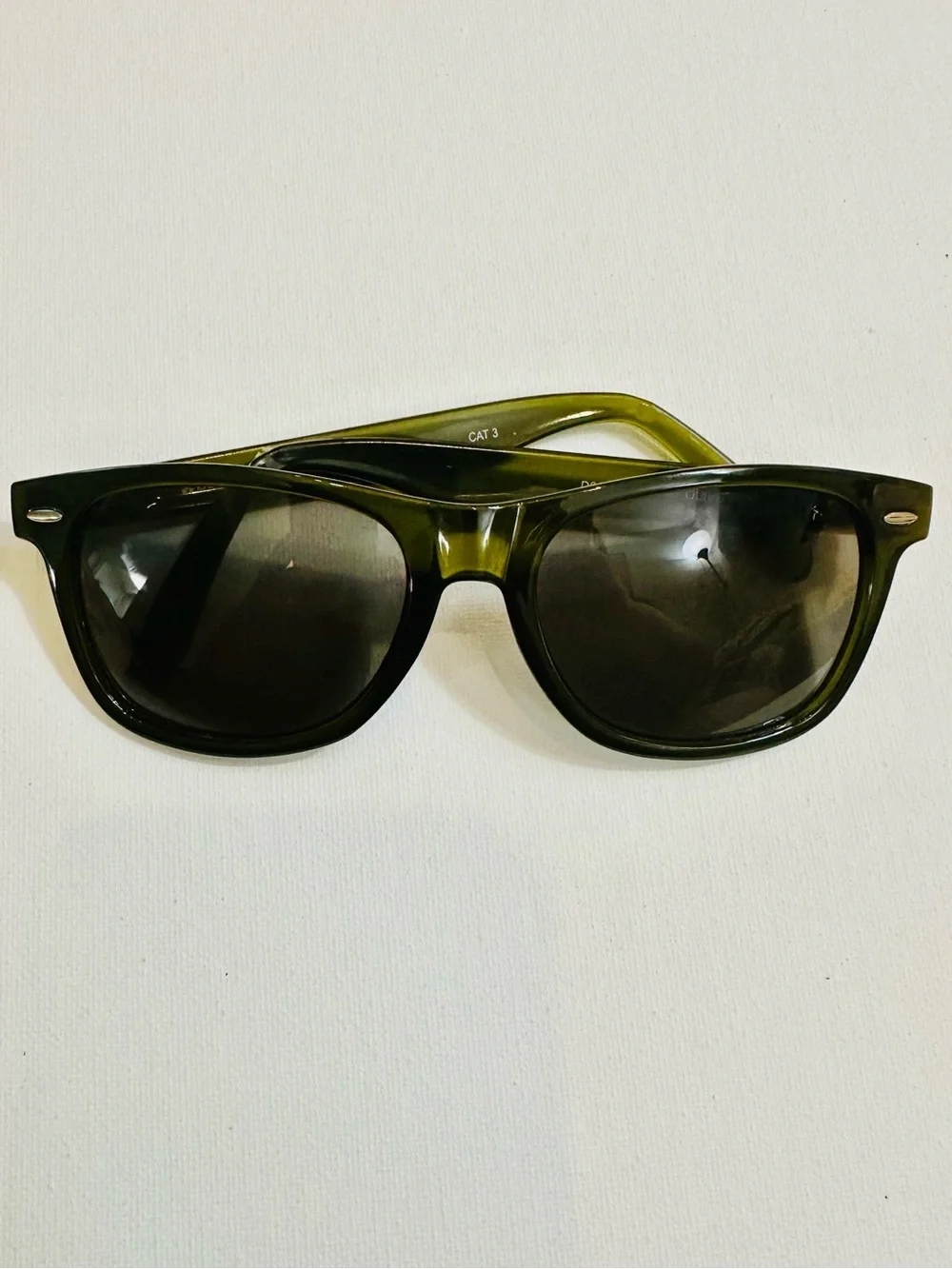 Lucky Brand Olive Green Wayfarer Style Sunglasses D936 55-18-145 w/ Case